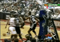 球场上那些令人啼笑皆非的搞笑gif(8)