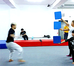 囧雷傻缺GIF图系列143(2)