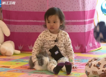 国民闺女贾云馨搞笑GIF合辑(14)