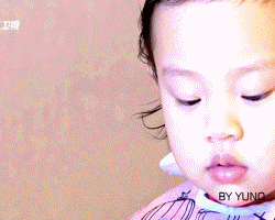 国民闺女贾云馨搞笑GIF合辑(3)