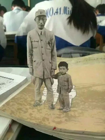 微博趣图 现在的学生真会玩(12)