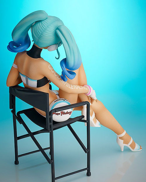 《VOCALOID》初音未来赛车版手办(4)