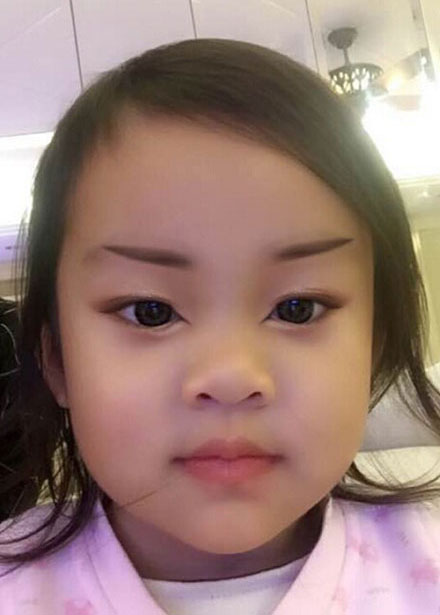 贾乃亮恶搞甜馨大头照搞笑图赏(4)