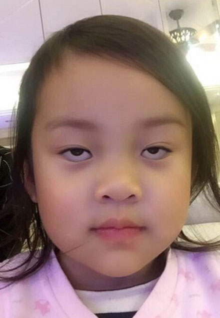 贾乃亮恶搞甜馨大头照搞笑图赏(3)