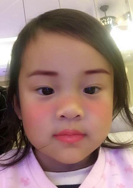 贾乃亮恶搞甜馨大头照搞笑图赏(9)