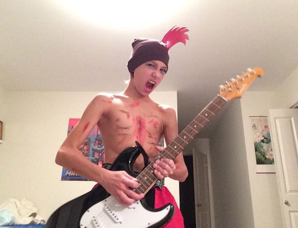 《虚荣》国外玩家恶搞COS图赏(2)