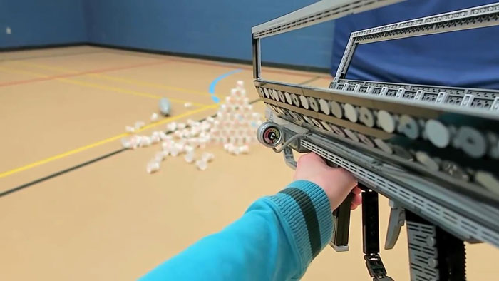 乐高达人自制《辐射4》胖子核弹发射器(2)