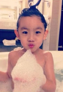 微博趣图当男神掀起刘海之萌娃版