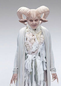 日本男星小栗旬奇葩COS图赏