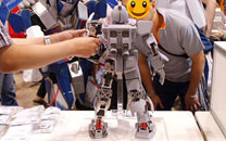 电动元祖高达亮相C3展现场图集