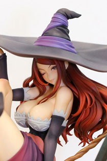 《龙之皇冠》巨乳女巫精美手办