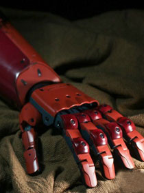 《合金装备5：幻痛》蛇叔麒麟臂图赏